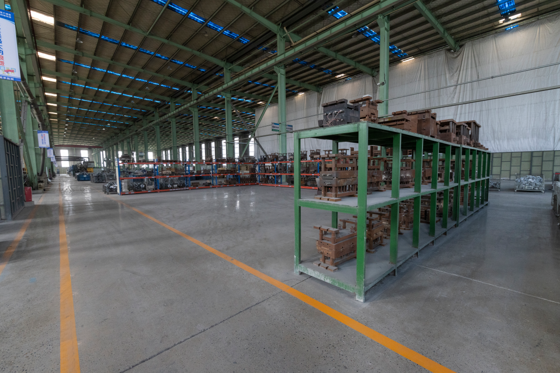 ABUIABAEGAAgj_SmyAYo0MfM-QIw_Qg4_wU